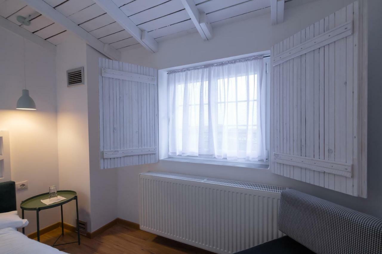 Barba Boutique Hotel คอร์เชอ ภายนอก รูปภาพ