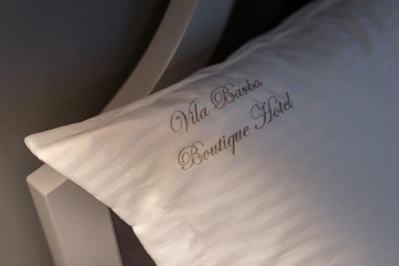Barba Boutique Hotel คอร์เชอ ภายนอก รูปภาพ